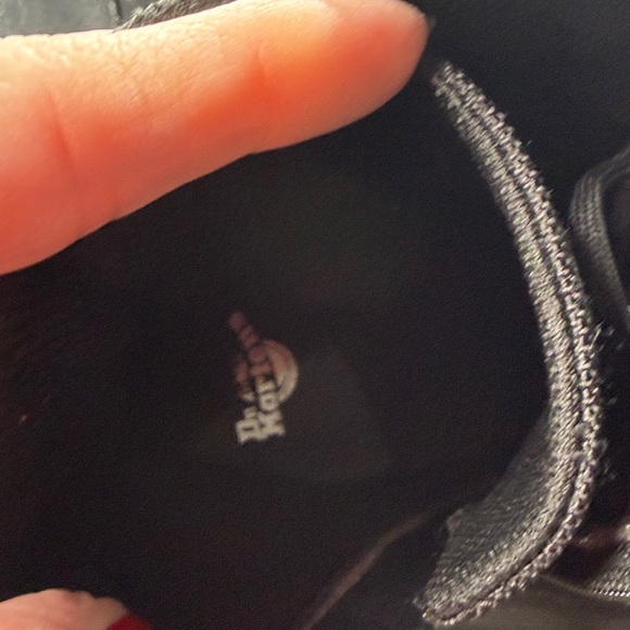 Dr Martens Combs Airwair Boots - Picture 8 of 8